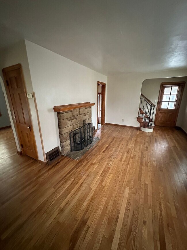 Foto del edificio - 4811 Albertly Ave