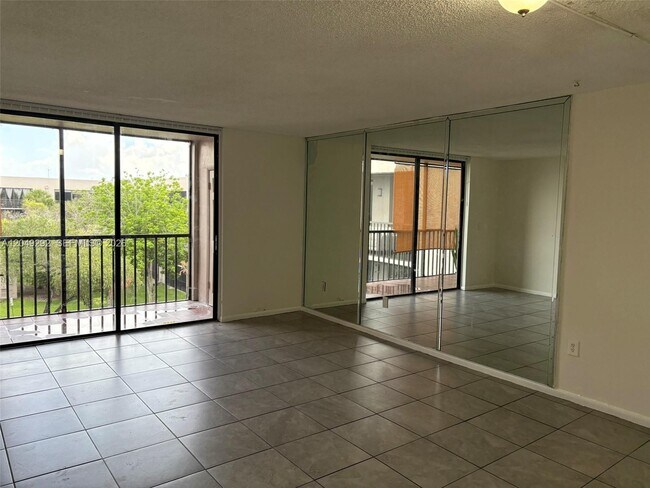 Building Photo - 8500 SW 133rd Avenue Rd