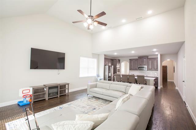 Foto del edificio - 1501 Laurence Ln