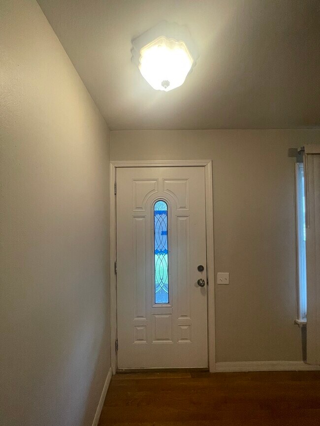 Foto del edificio - 1860 Saint Anthony Ln Florissant, MO 63033