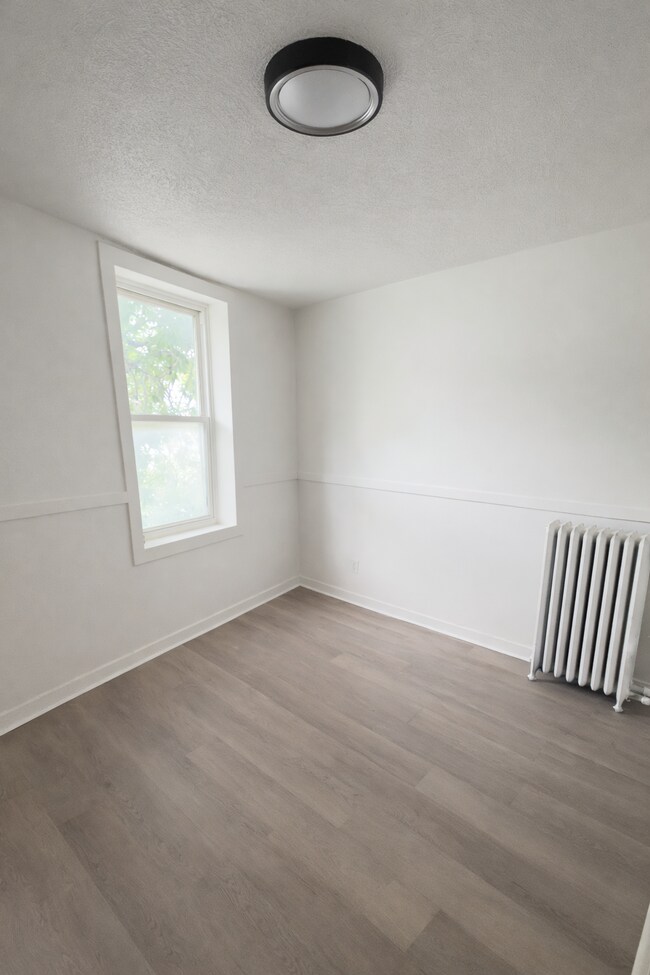 Building Photo - 151 Colborne St