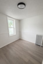 Building Photo - 151 Colborne St
