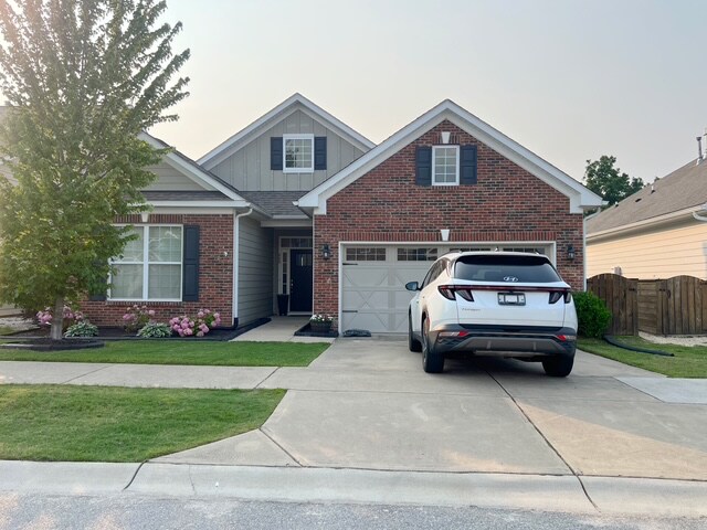 Foto principal - 660 Scarlet Baby Dr