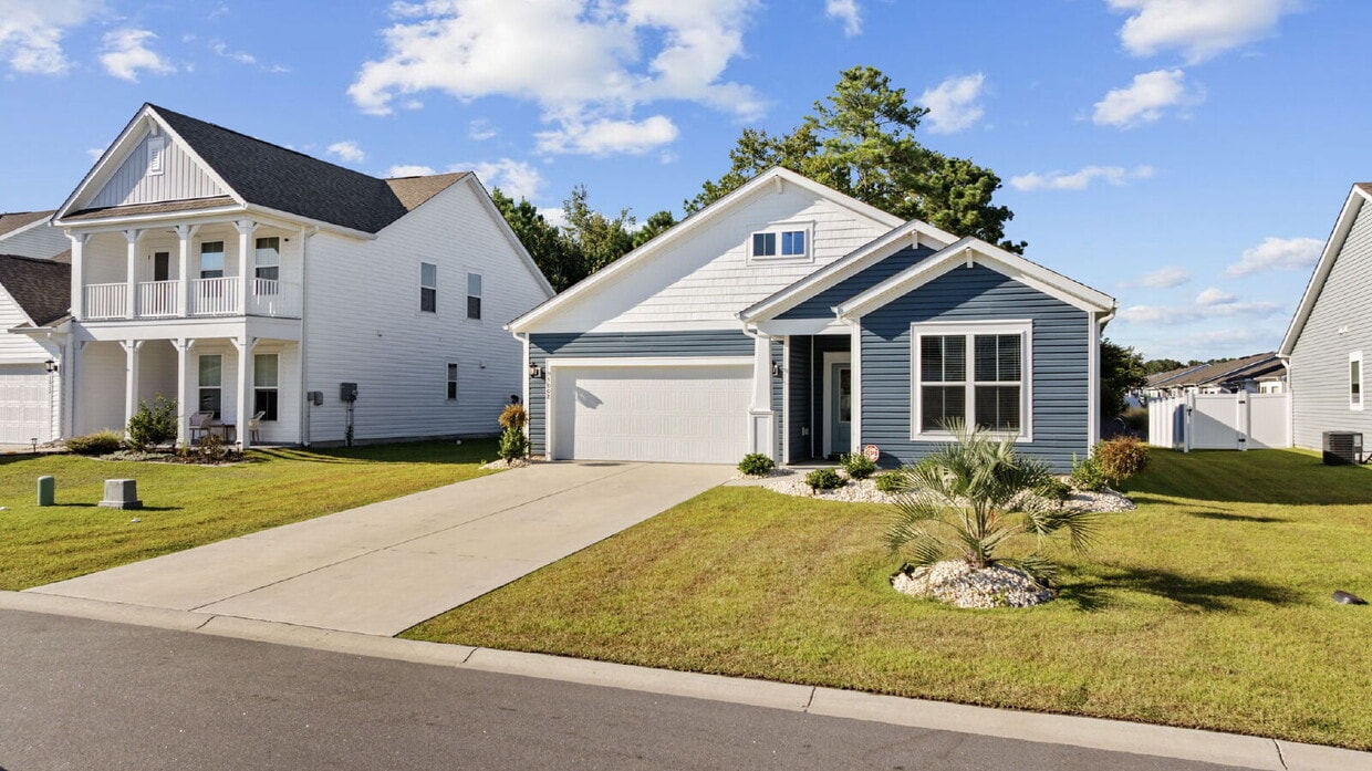 Modern 3 Bedroom 2 Bathroom Myrtle Beach Home - Modern 3 Bedroom 2 Bathroom Myrtle Beach Home