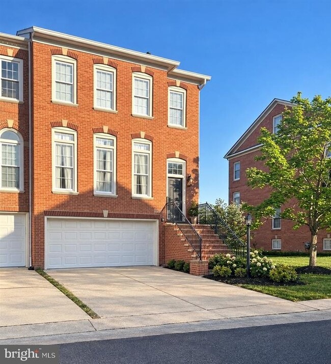 Building Photo - 13535 Flowerfield Dr