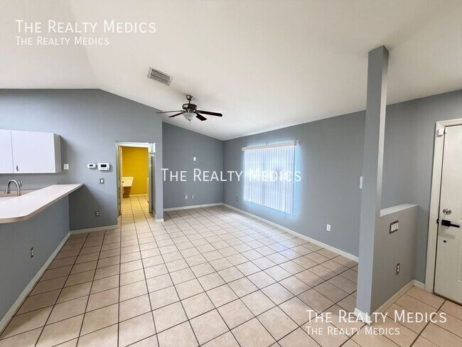 Foto del edificio - 16195 SW 50th Terrace Rd