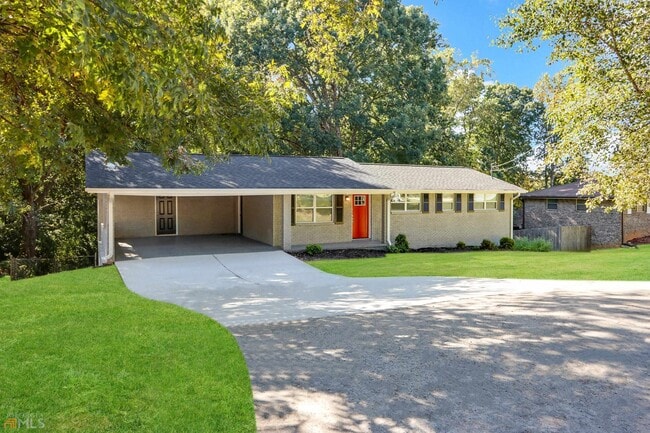 Building Photo - 10165 Twin Oaks Dr