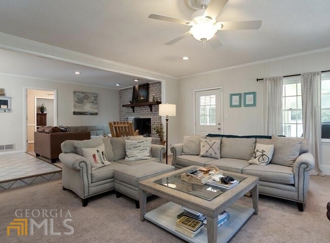 Building Photo - 240 Segrest Cir