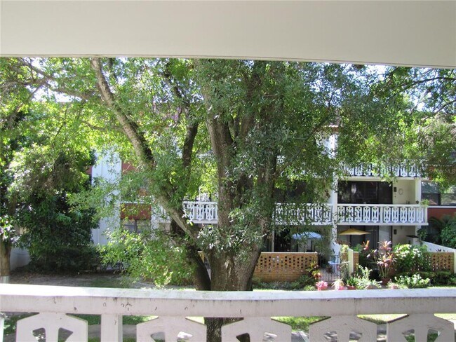 Foto del edificio - 2630 Pearce Dr