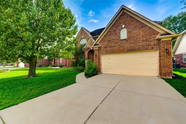 Foto del edificio - 16814 Benwick Dr