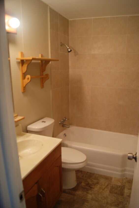 Primary Photo - 25 Martindale Dr