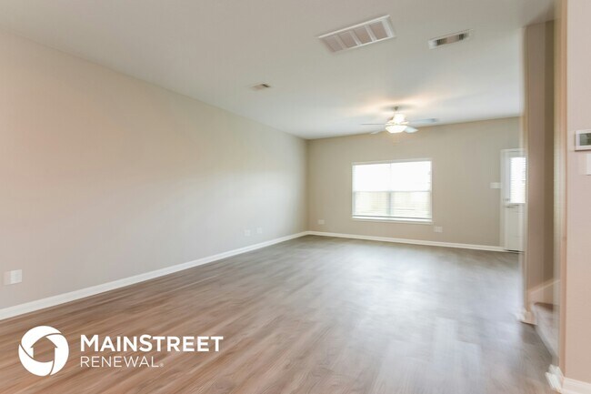 Building Photo - 26116 Hals Dr