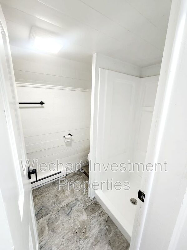 Foto del edificio - 931 1/2 W Wayne St