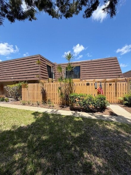 Photo - 2210 22nd Ln Townhome