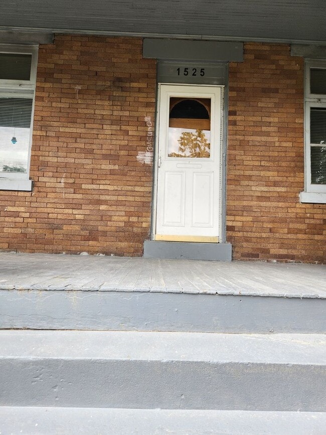 Building Photo - 1525 Dixmont Ave