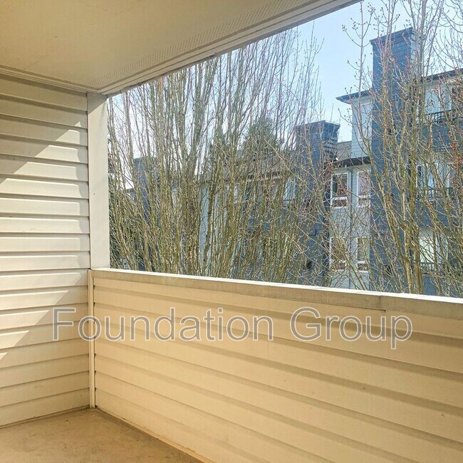 Foto del edificio - 9400 Roosevelt Way NE