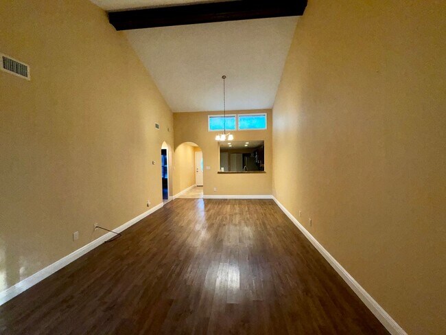 Foto del edificio - 2 Bedroom one story Fern Park Townhome wit...