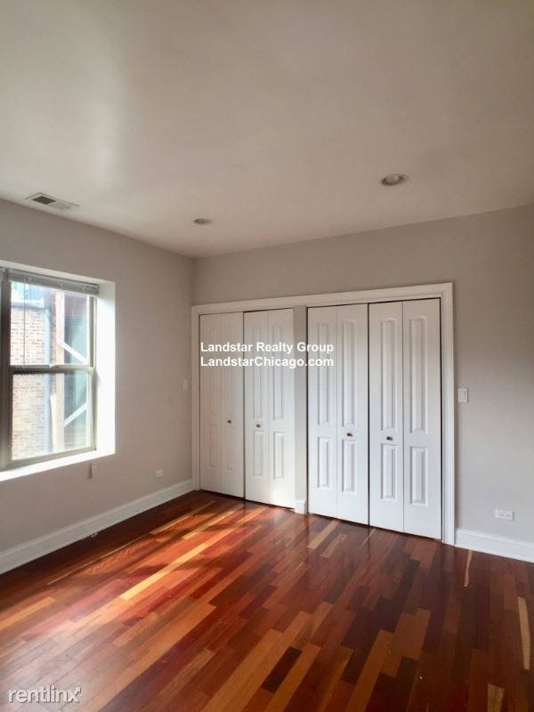 Building Photo - 2 br, 1 bath Apartment - 7227 N Rogers Ave