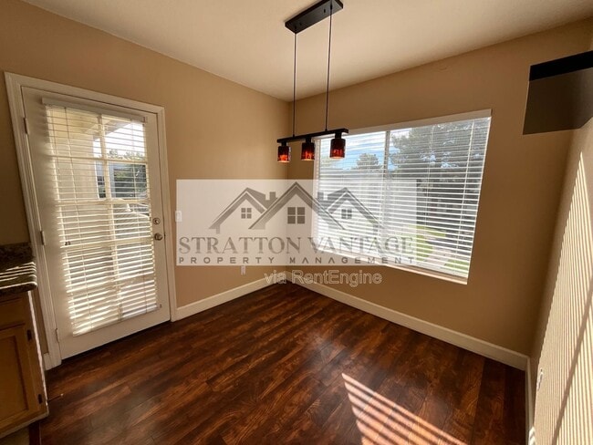 Building Photo - 1825 W Ray Rd