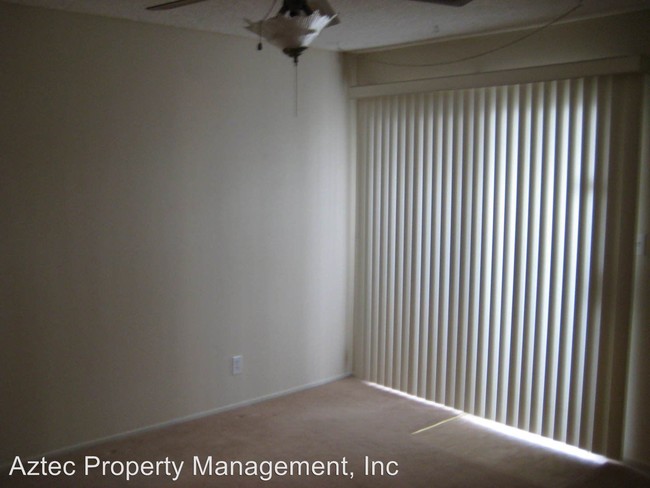 Building Photo - 2 br, 1 bath House - 799 Clark #11