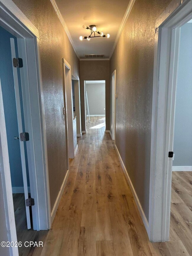 Foto del edificio - 1030 Jenks Ave