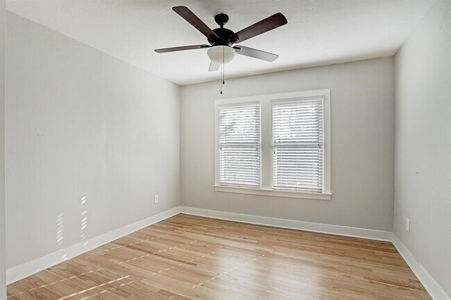 Foto del edificio - 408 N Hunt St