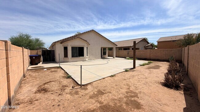 Foto del edificio - 43845 W Arizona Ave