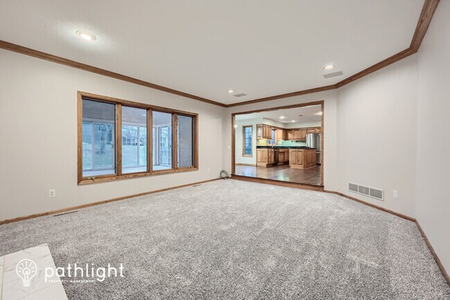 Foto del edificio - 12320 43rd Avenue North, Plymouth, MN, 55442