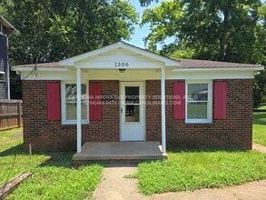 Building Photo - 1306 Fairmont St