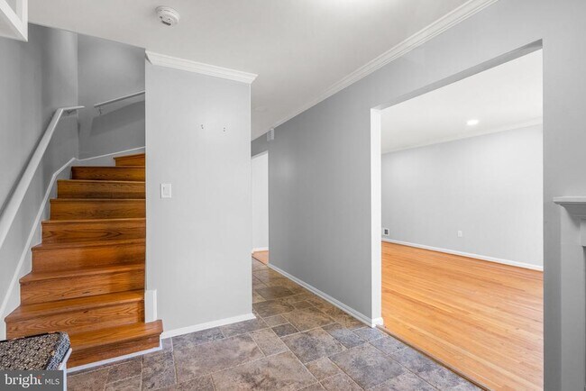 Foto del edificio - 3331 Spring Ln