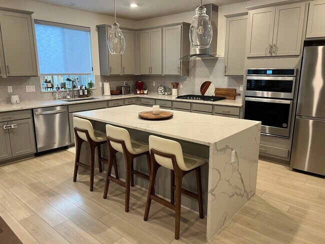 Foto del edificio - 217 Brush Creek Dr