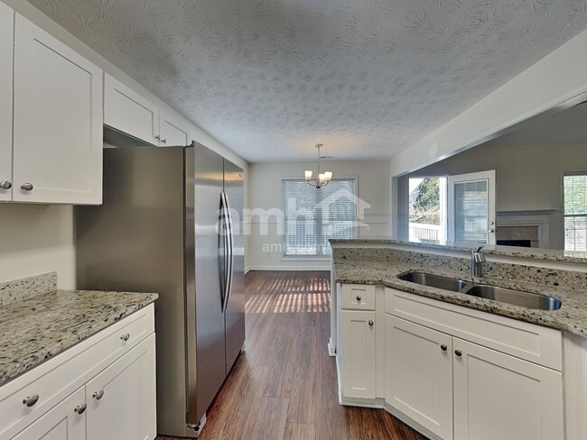 Foto del edificio - 795 Old Johnson Rd