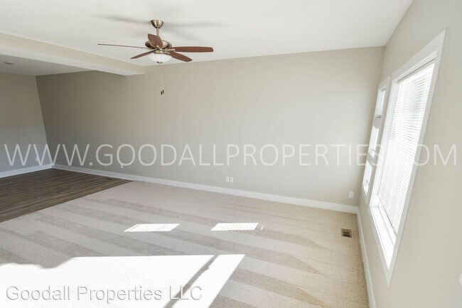 Building Photo - 3 br, 2.5 bath House - 16617 Wilden Dr