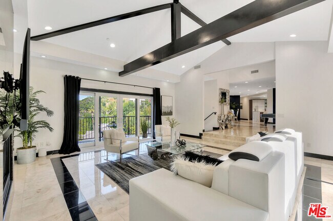 Foto del edificio - 2625 Hargrave Dr