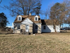 Building Photo - 955 N Curry Pike