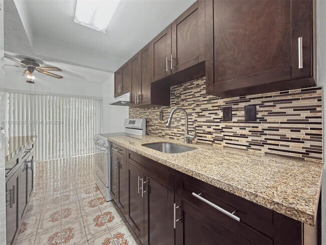 Building Photo - 9340 W Flagler St