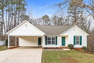 Building Photo - 544 Basswood Way