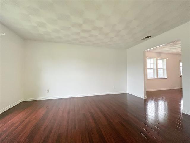 Foto del edificio - 4202 Windsor Dr