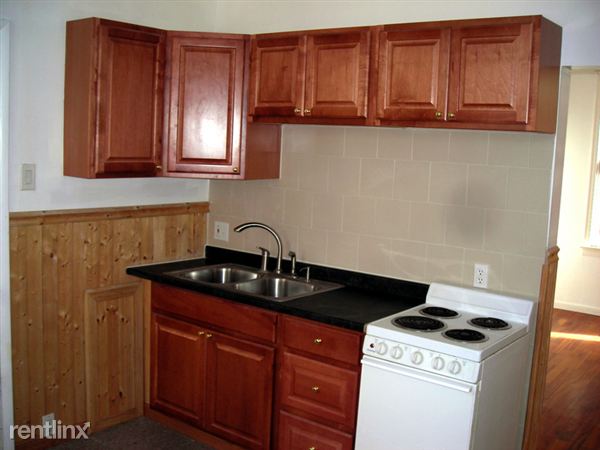 Building Photo - 743 Taylor Ave