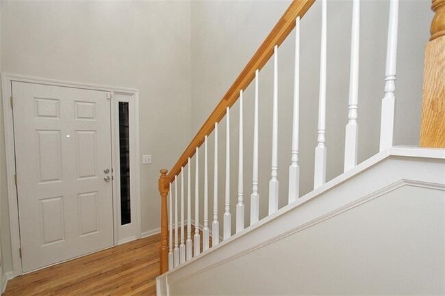 Building Photo - 2210 Orchard Park Cir NW