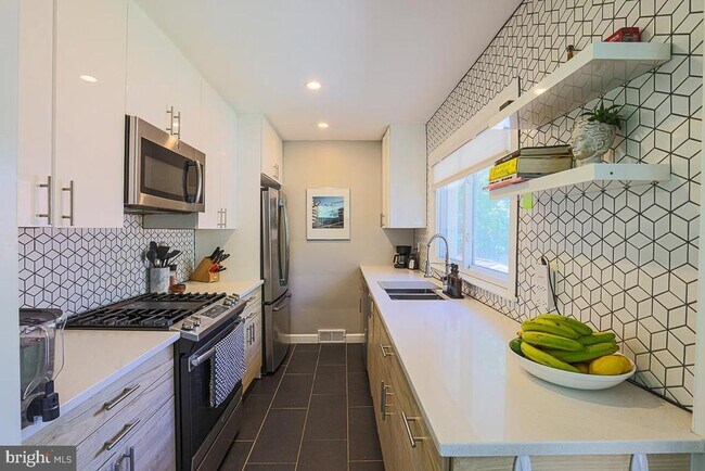 Foto del edificio - 5724 Greenspring Ave