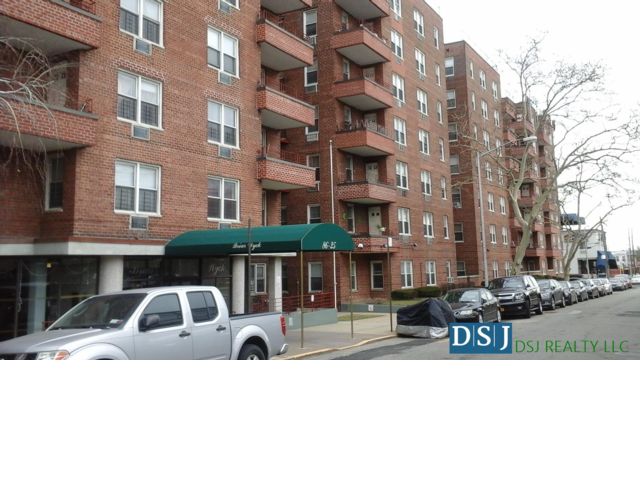 Foto principal - 8625 Van Wyck Expy