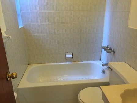 Building Photo - 242 4th Ave