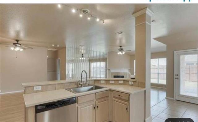 Foto del edificio - 10428 Jaybird Dr