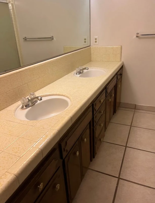 Foto del edificio - 6646 N Thorne Ave