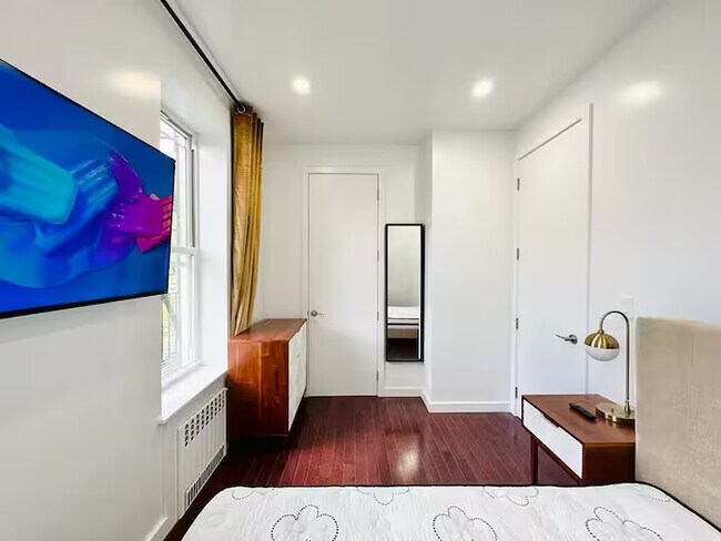 Foto del edificio - Crown Heights Room, HDTV, 24 min to Manhattan #537