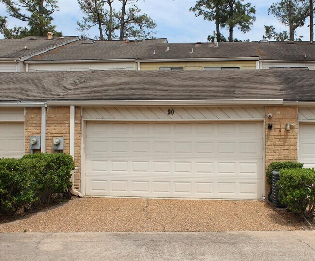 Building Photo - 12625 Memorial Dr