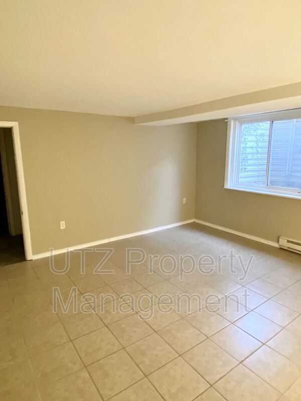 Foto del edificio - 3139 Westminster St