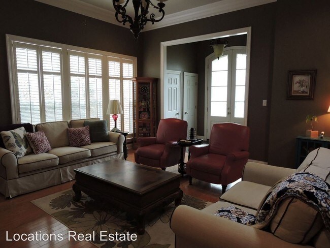 Foto del edificio - 10760 Woodland Oaks Dr