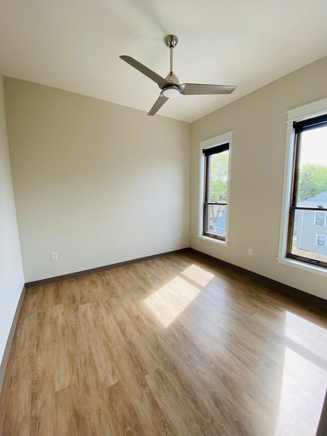 Interior Photo - The Winford